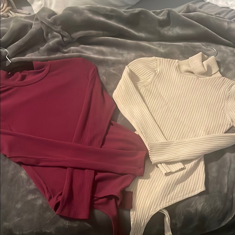 Ribbed Long-Sleeve Bodysuit - Burgundy & Cream